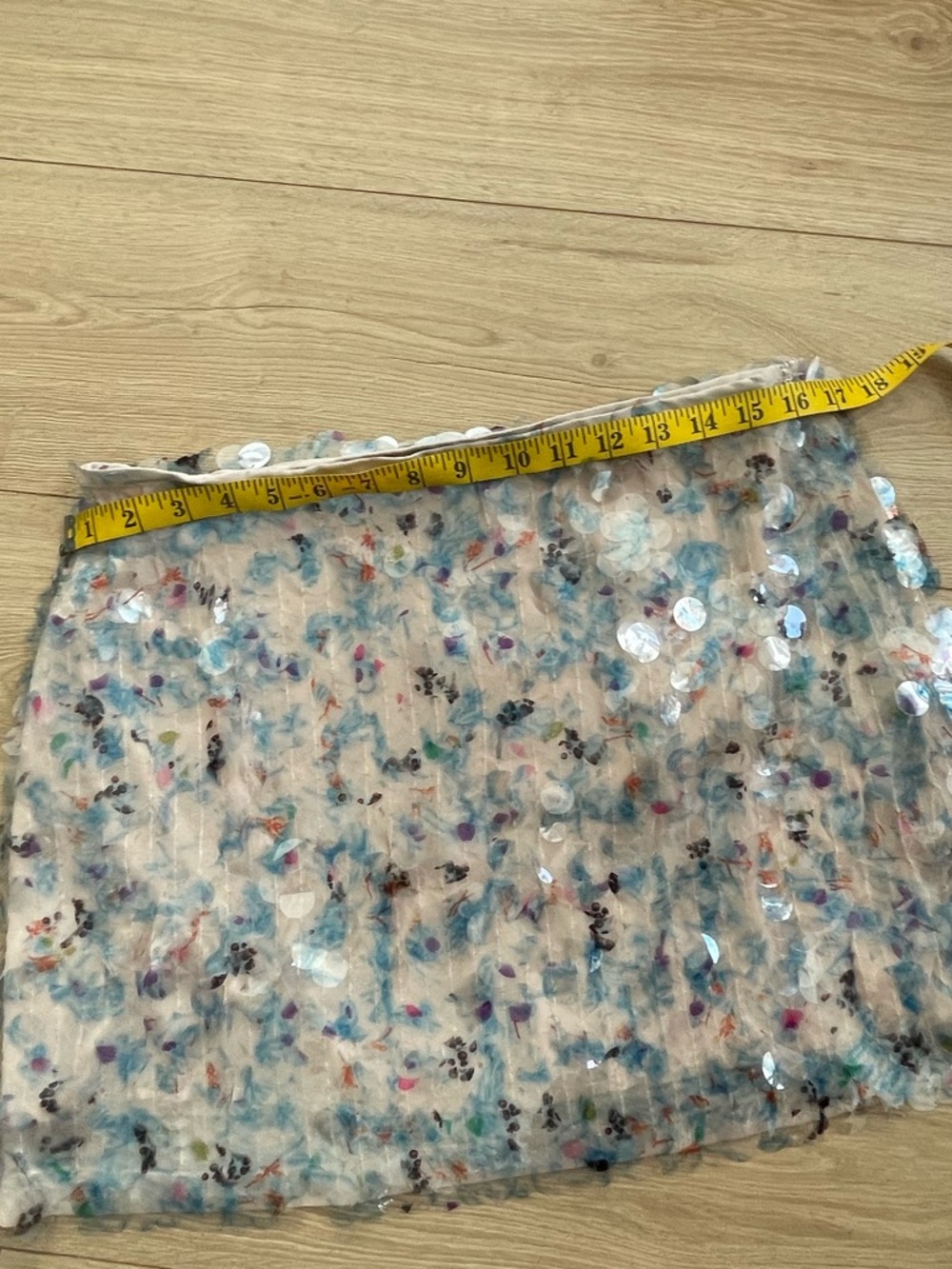 Zara Ecru size medium woman's sequin mini skirt - Picture 6 of 12